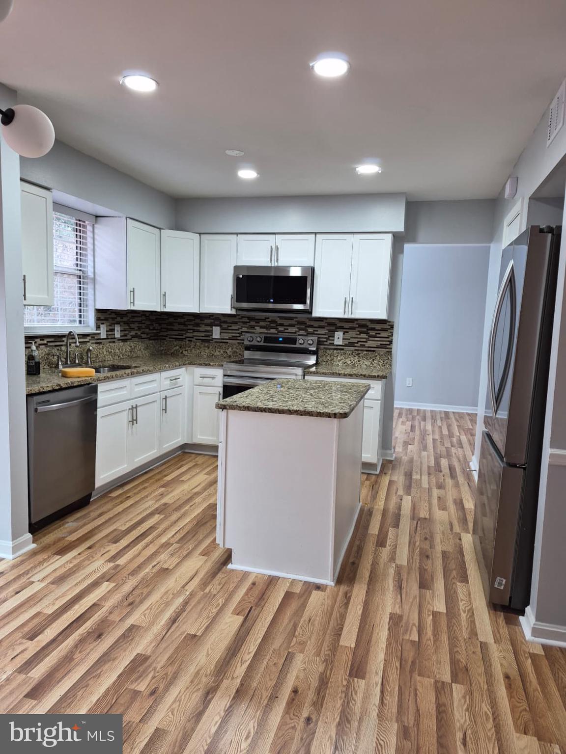 15709 BEAU RIDGE DRIVE