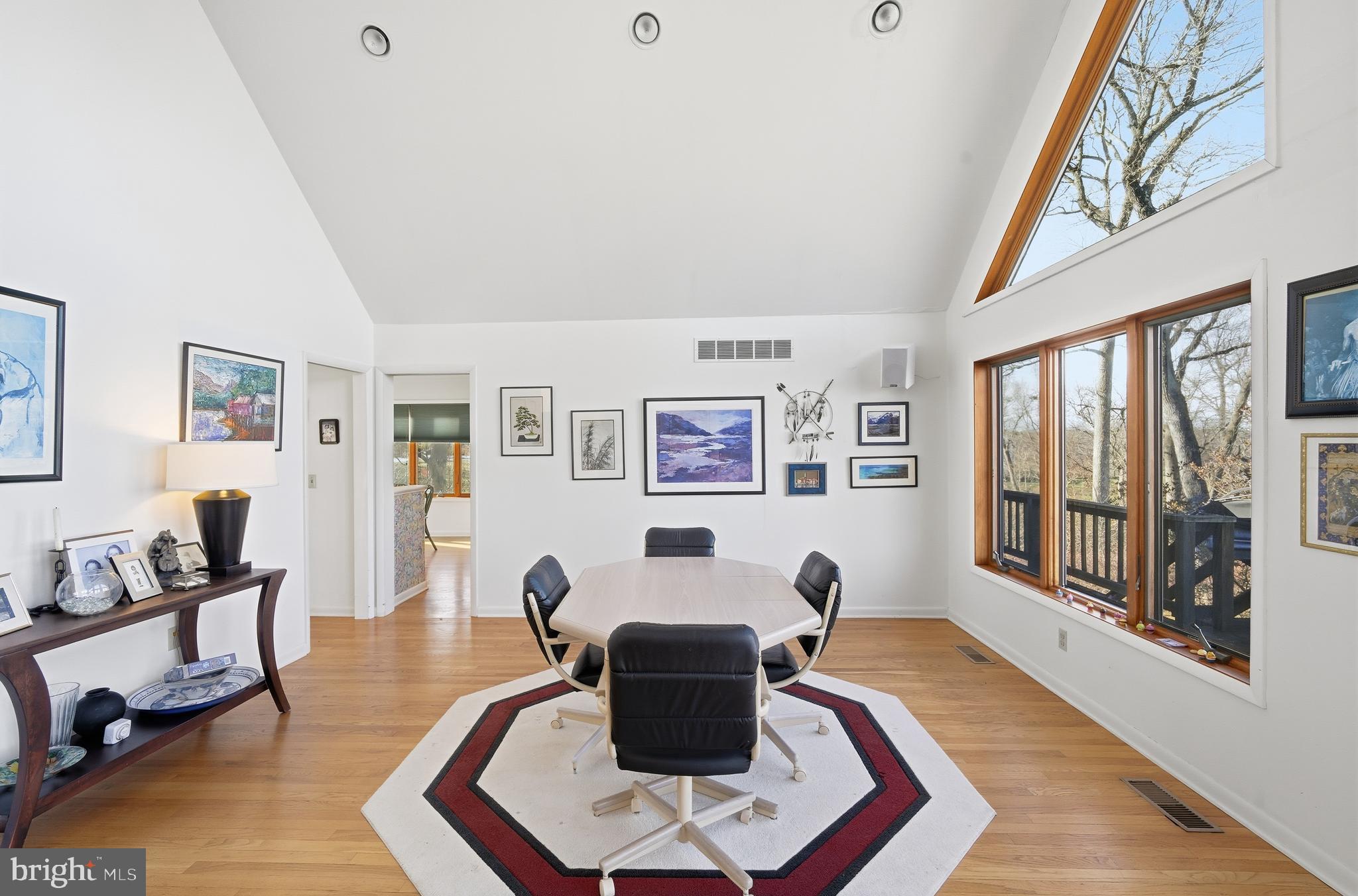 KINNAIRDS POINT - Residential