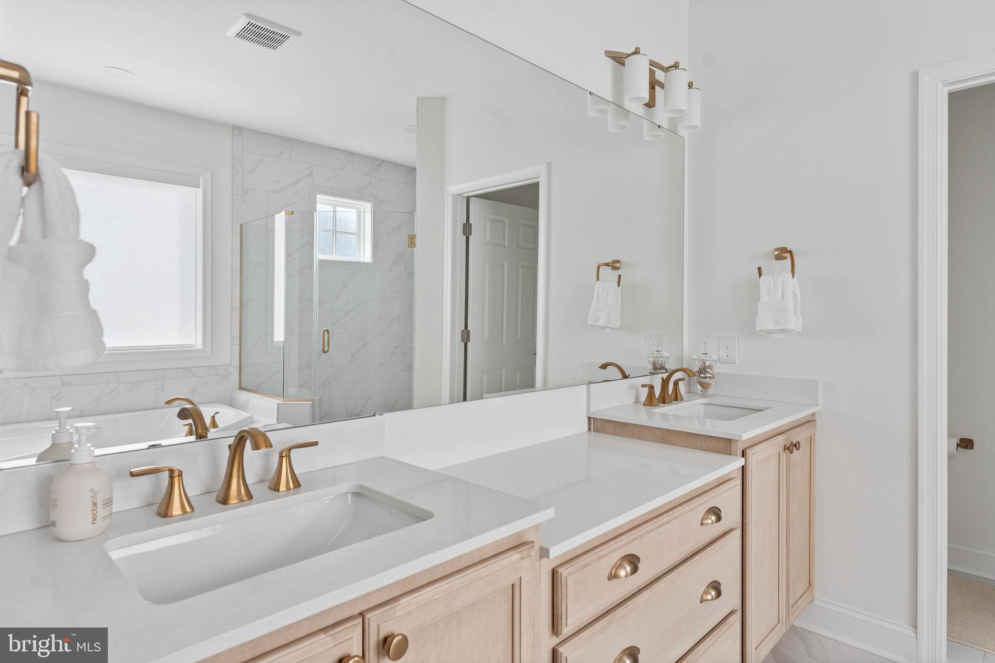 OLDE TOWN - Residential