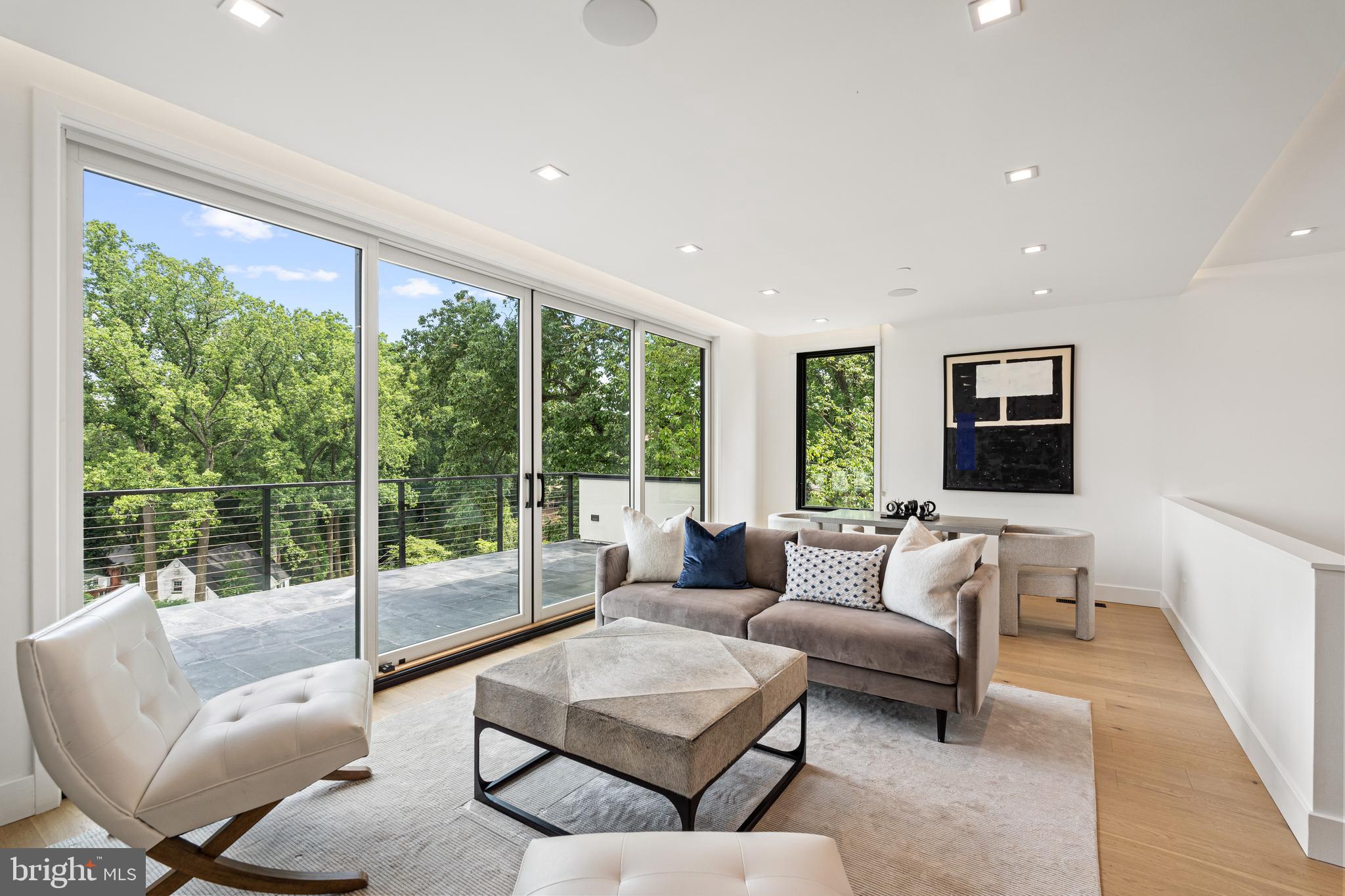 MAPLEWOOD - Residential