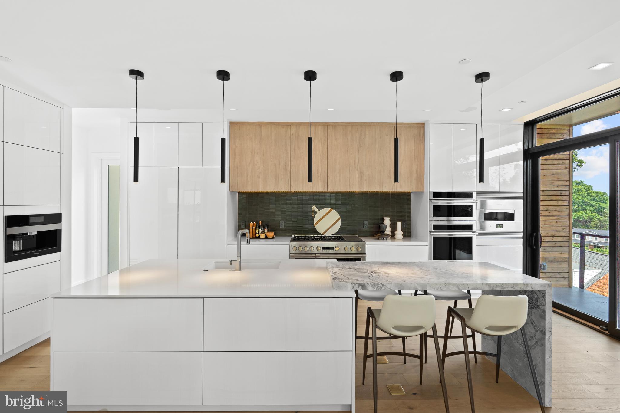 MAPLEWOOD - Residential