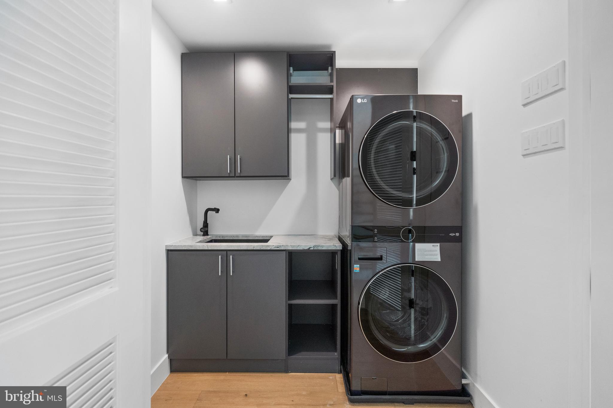 MAPLEWOOD - Residential