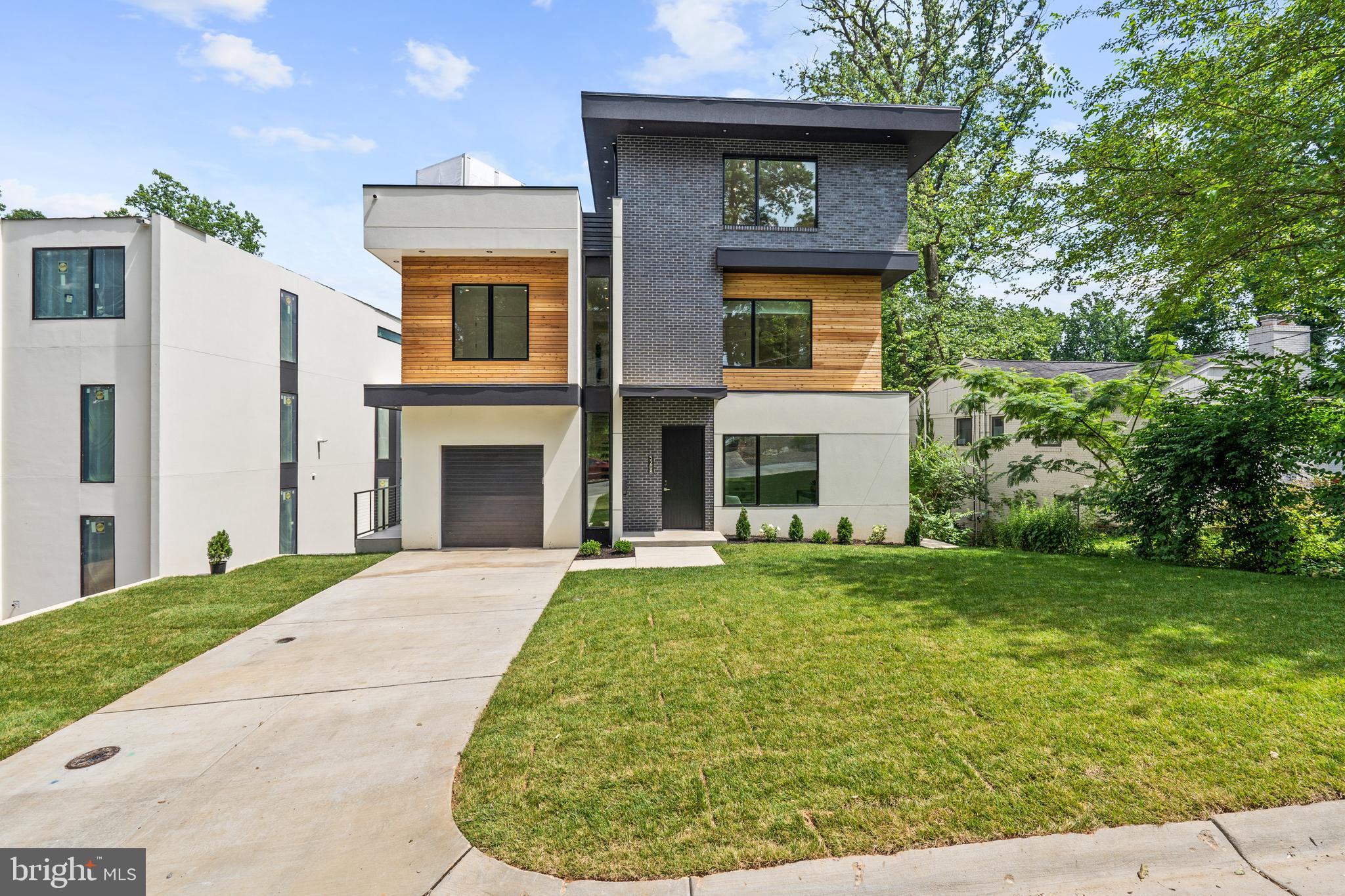 MAPLEWOOD - Residential