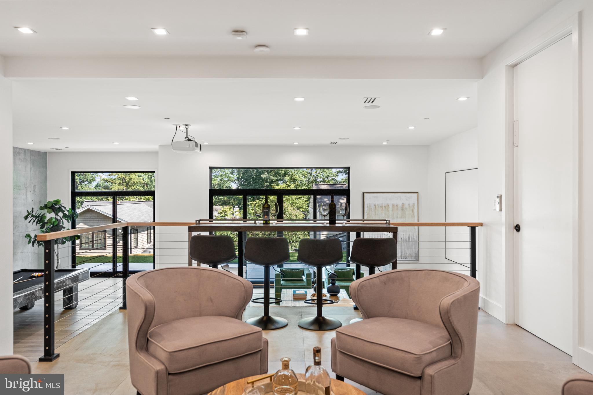 MAPLEWOOD - Residential