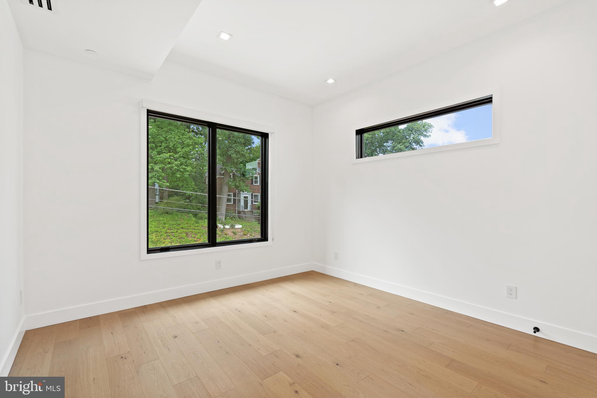 MAPLEWOOD - Residential