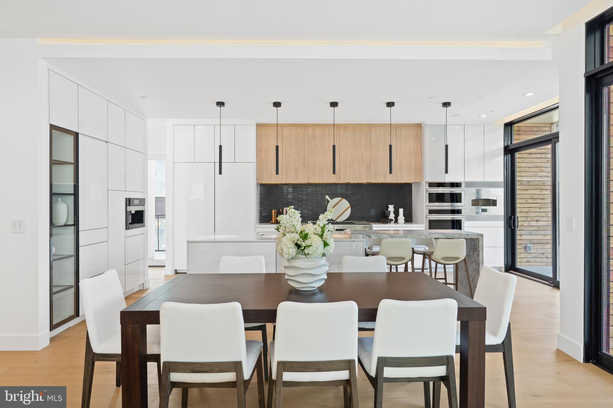 MAPLEWOOD - Residential