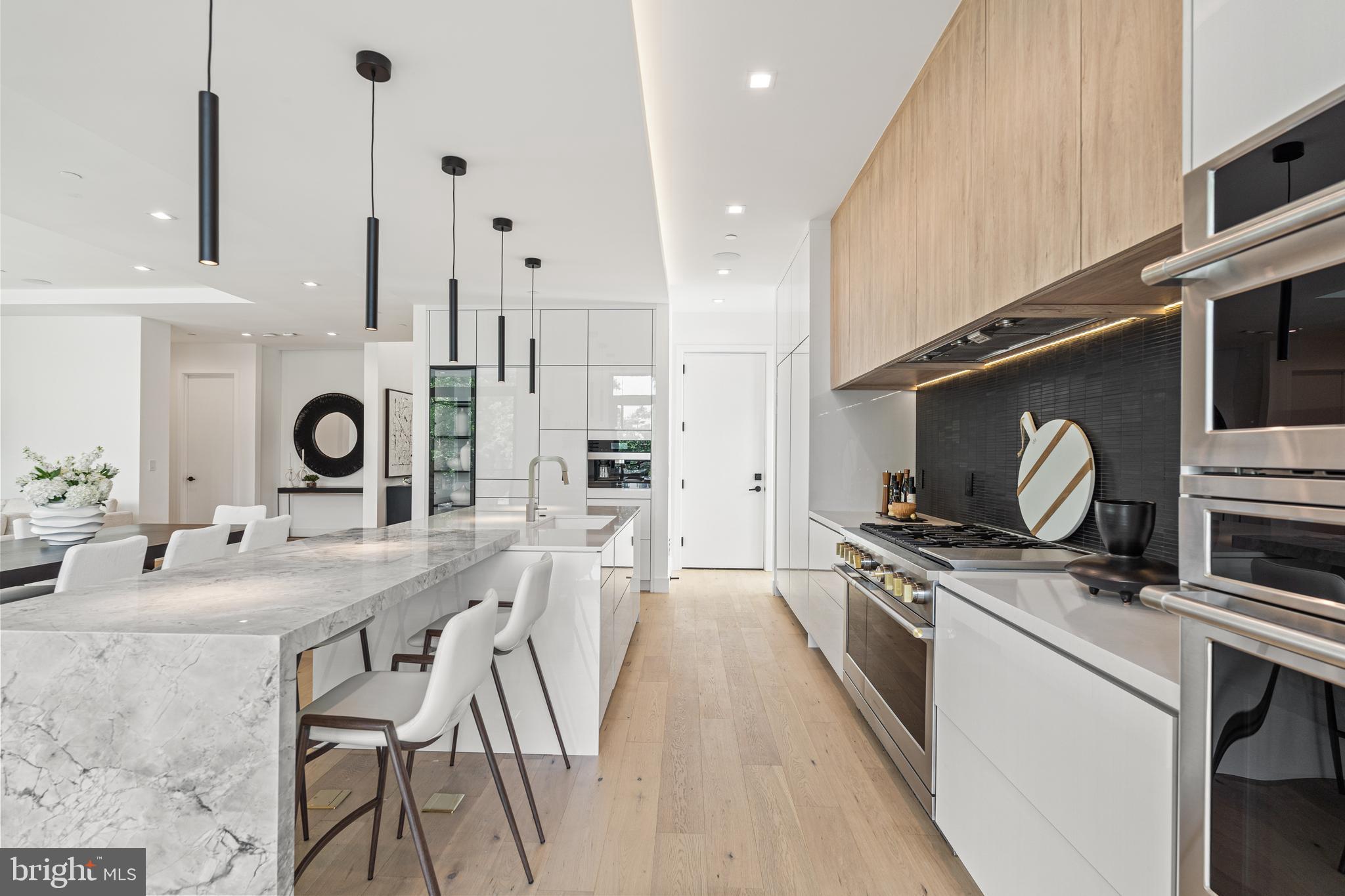 MAPLEWOOD - Residential