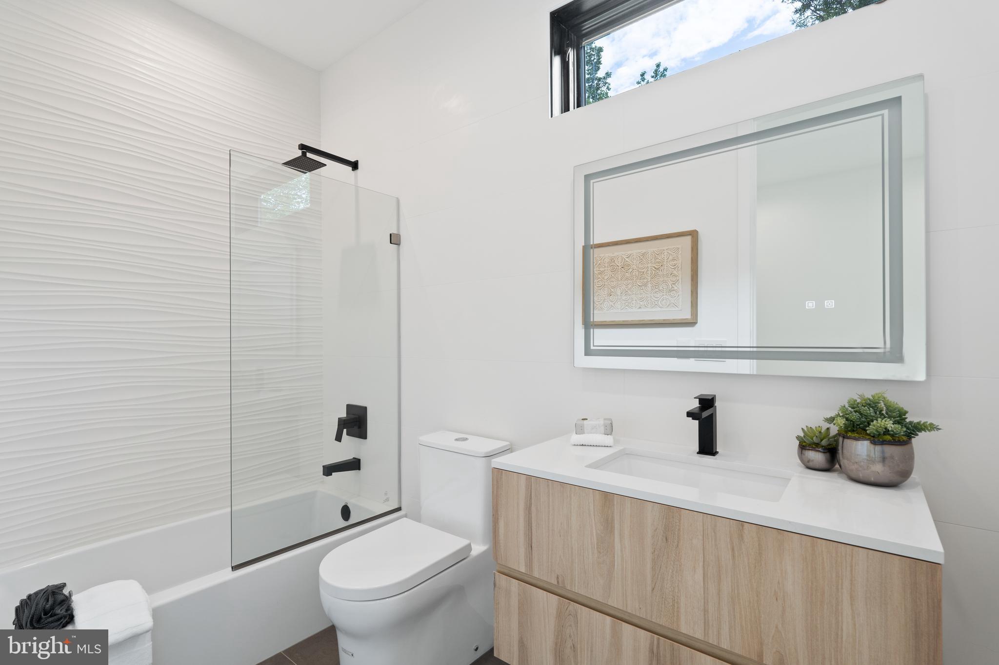 MAPLEWOOD - Residential