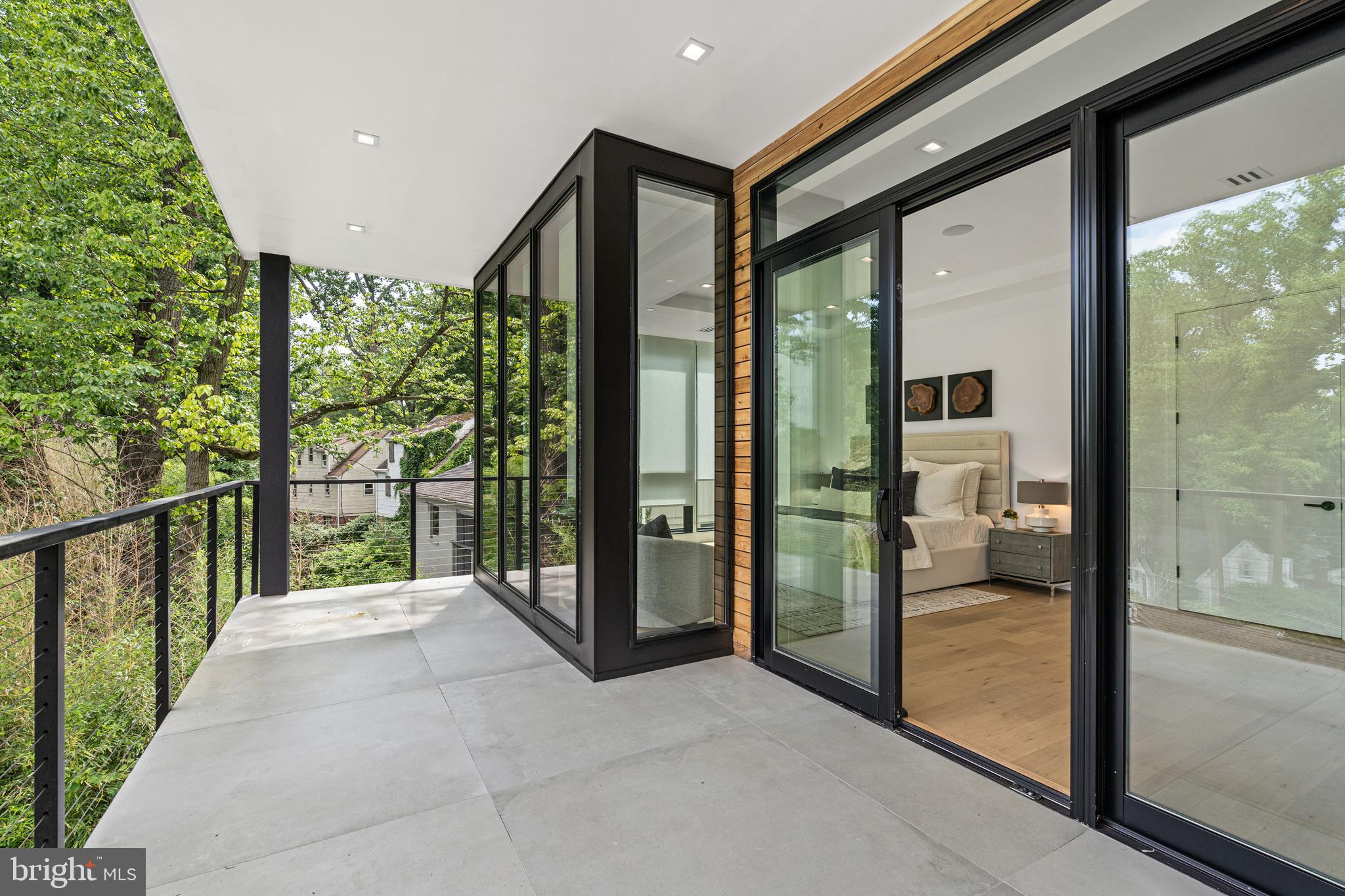 MAPLEWOOD - Residential