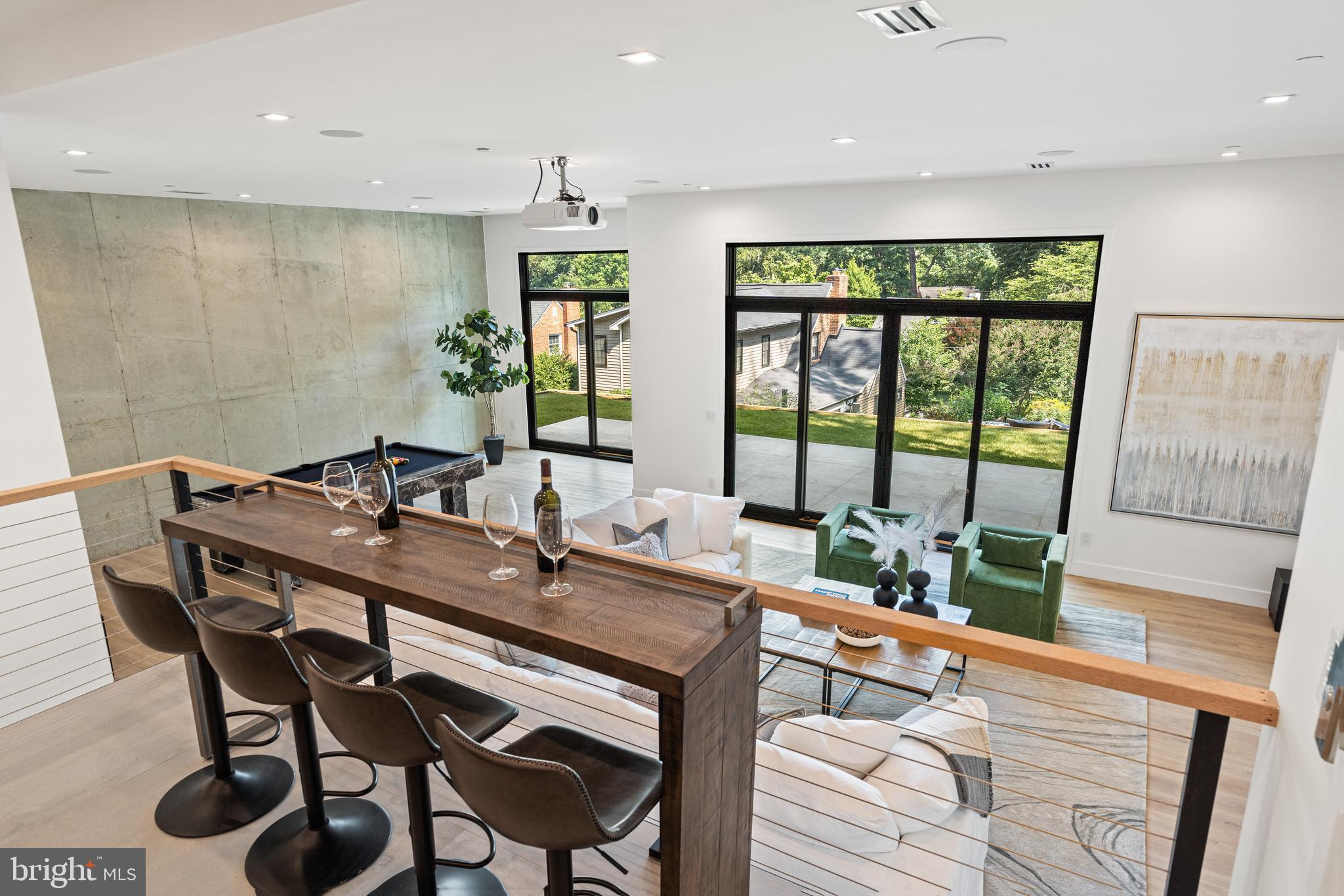 MAPLEWOOD - Residential