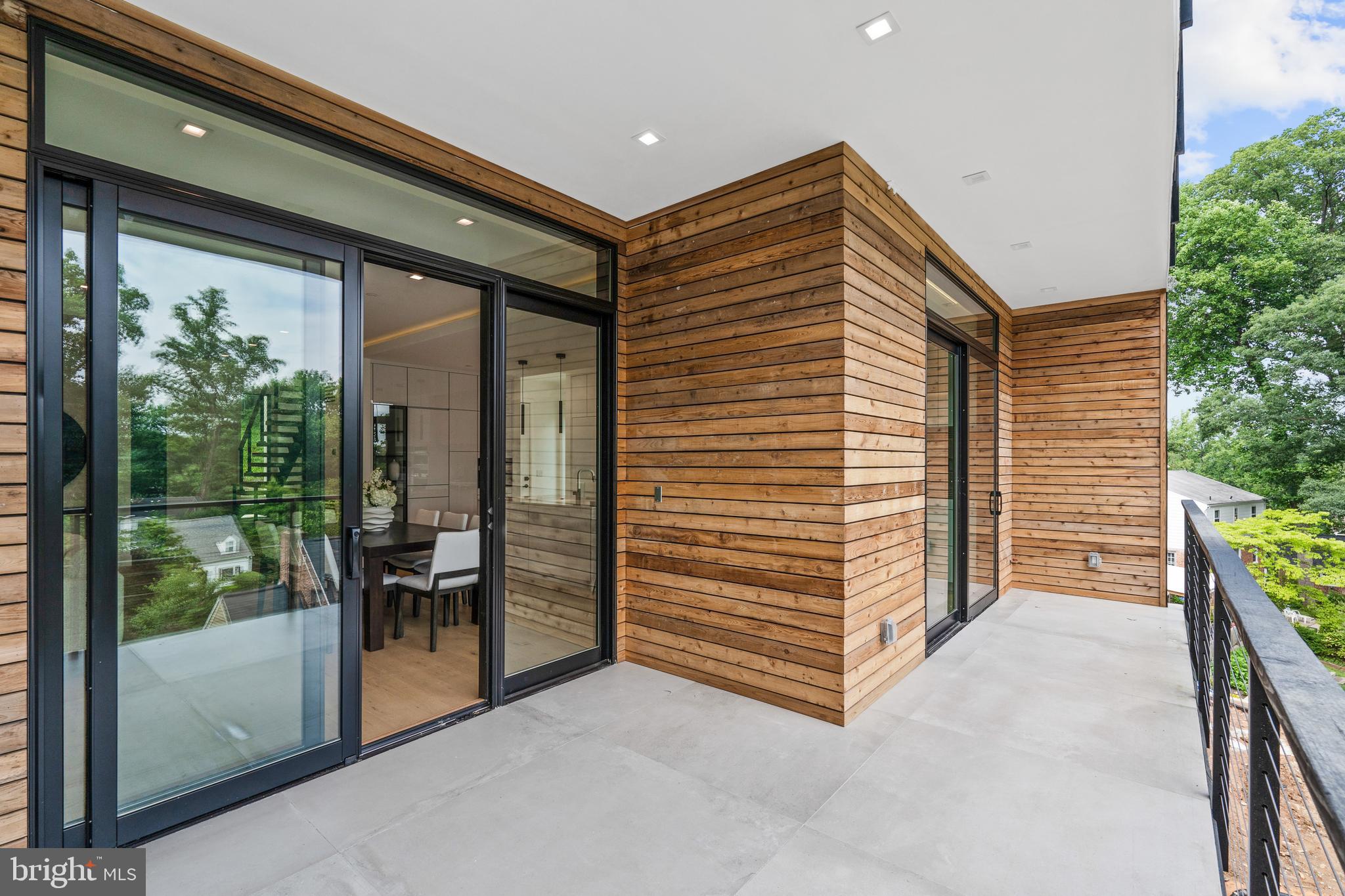 MAPLEWOOD - Residential