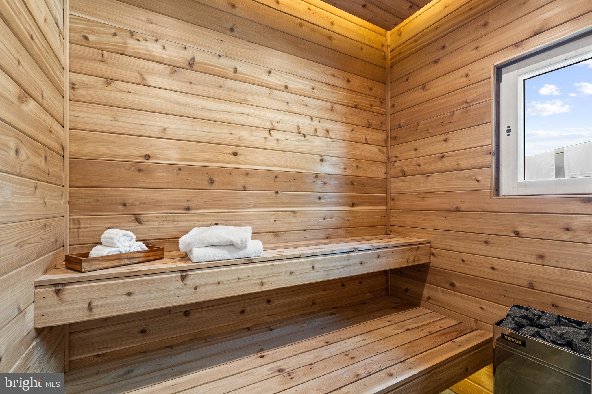 MAPLEWOOD - Residential