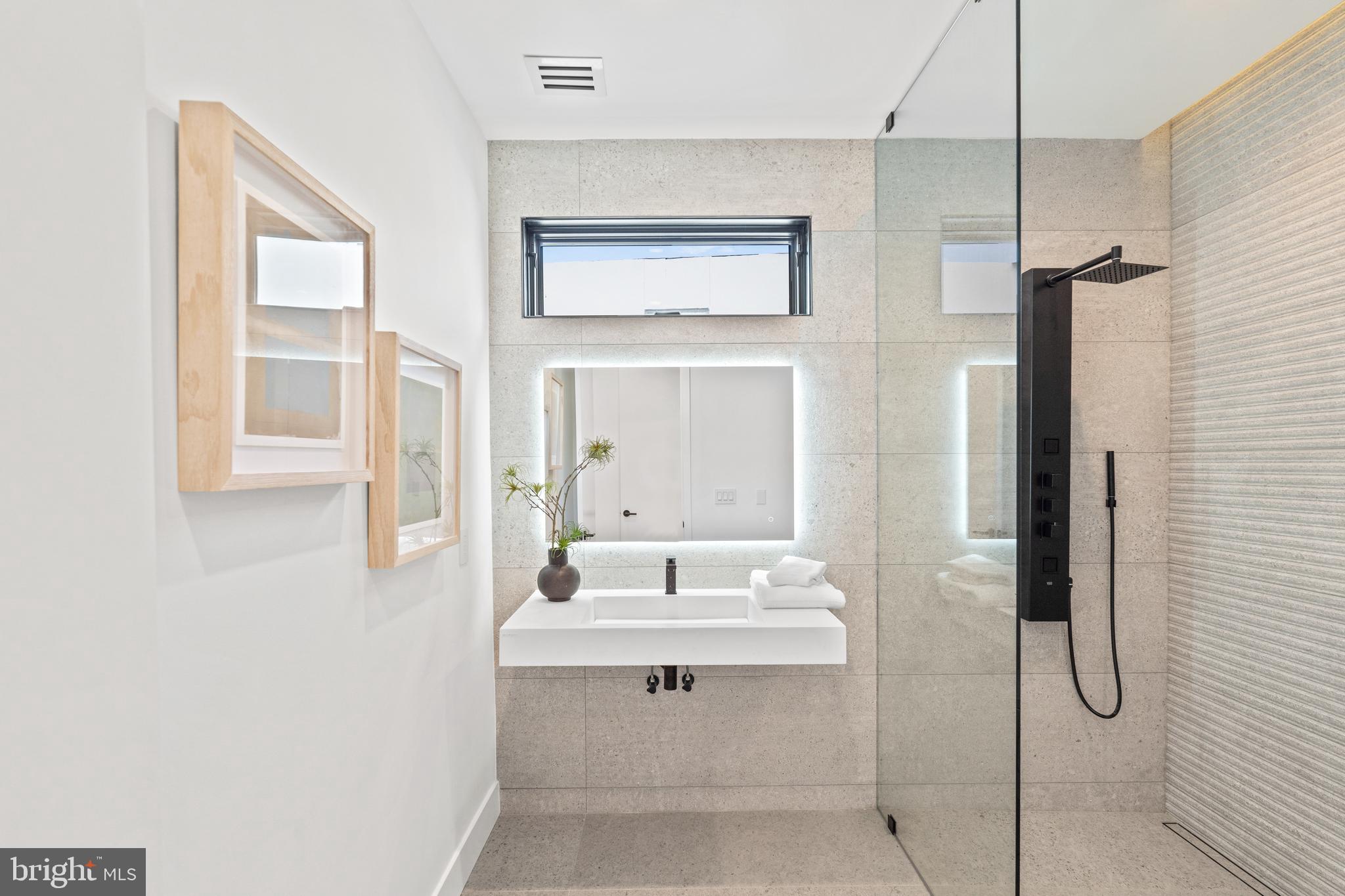 MAPLEWOOD - Residential