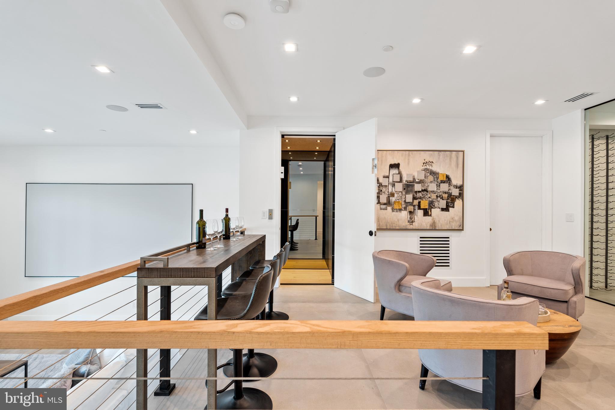 MAPLEWOOD - Residential