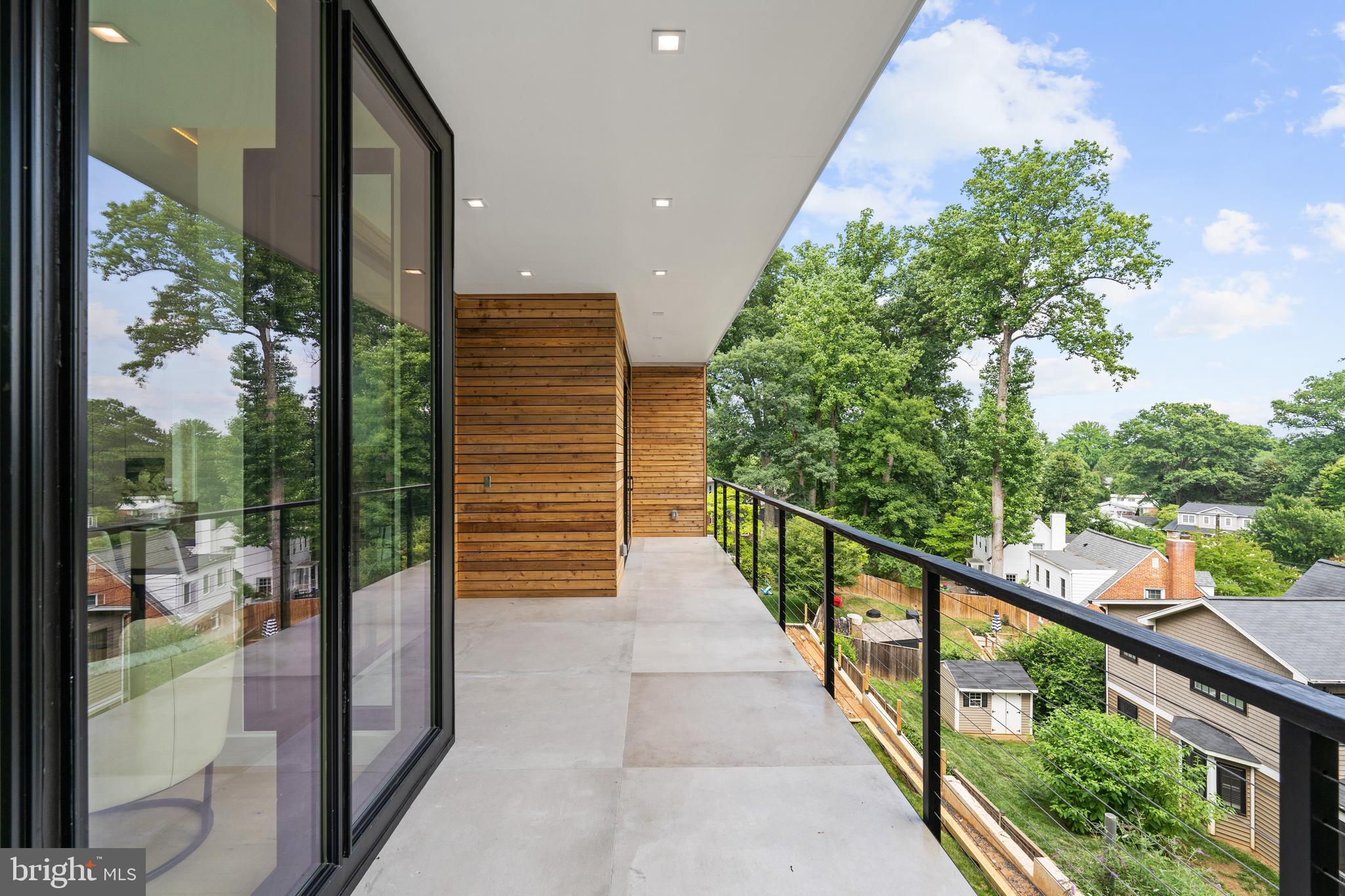 MAPLEWOOD - Residential