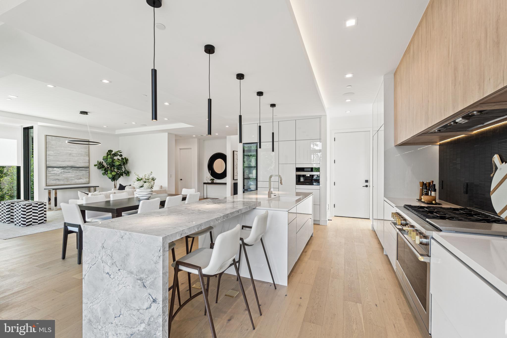 MAPLEWOOD - Residential