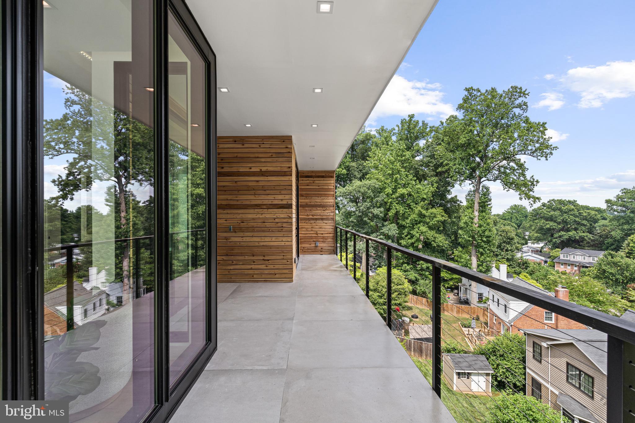 MAPLEWOOD - Residential