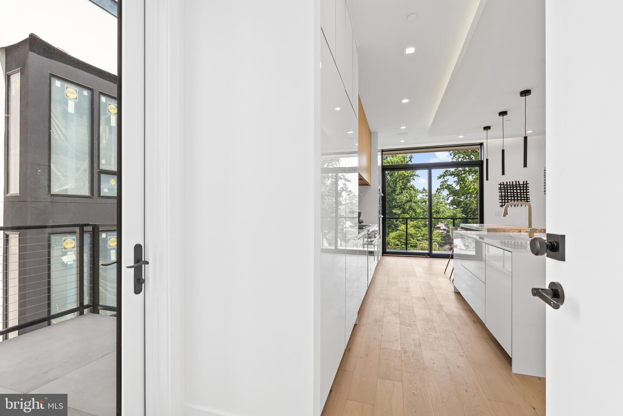 MAPLEWOOD - Residential