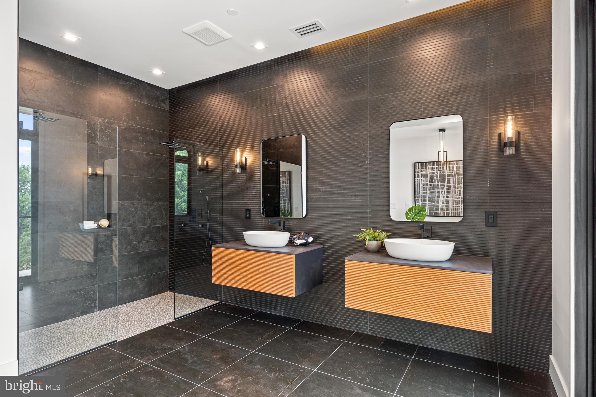 MAPLEWOOD - Residential