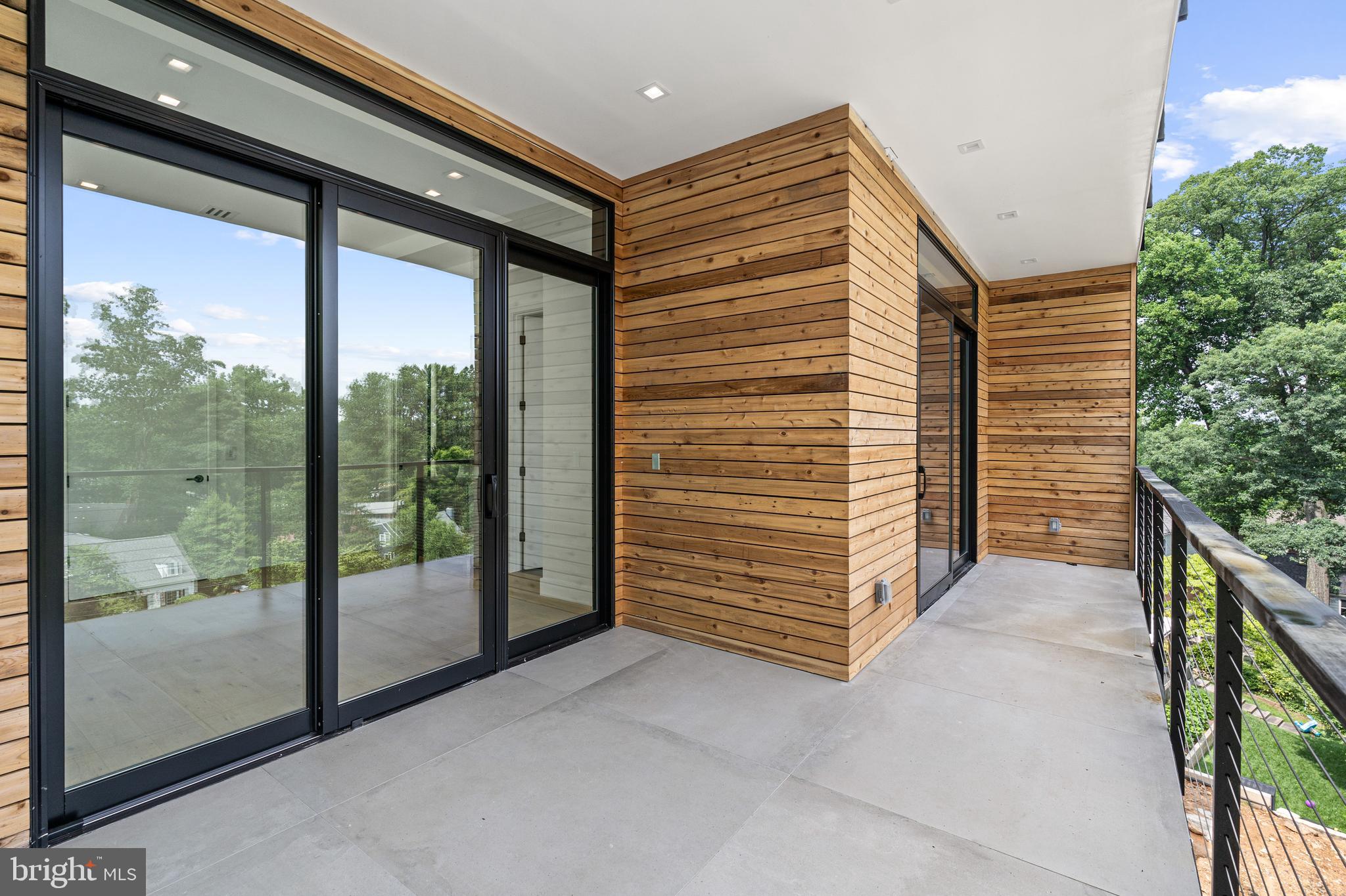 MAPLEWOOD - Residential