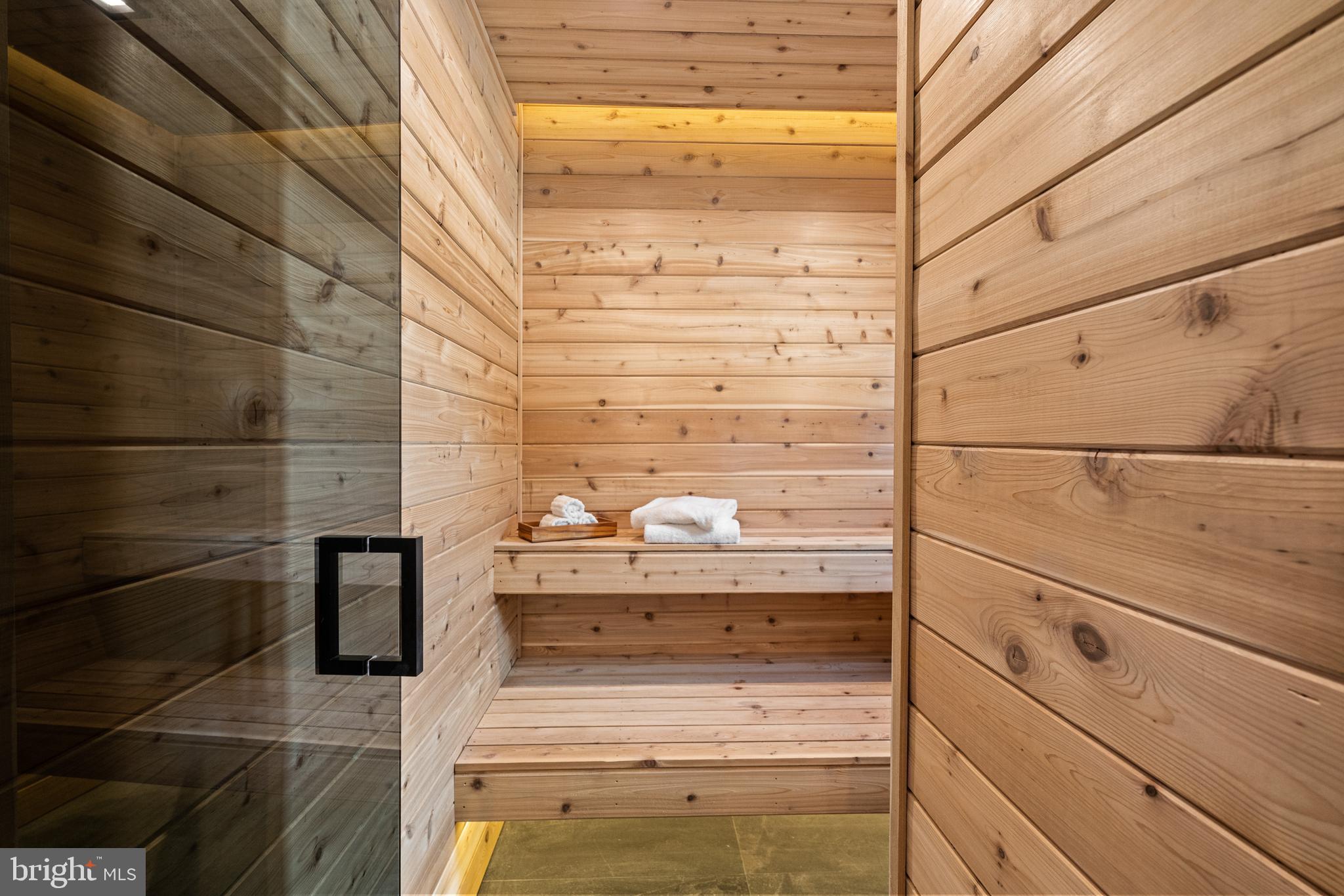 MAPLEWOOD - Residential