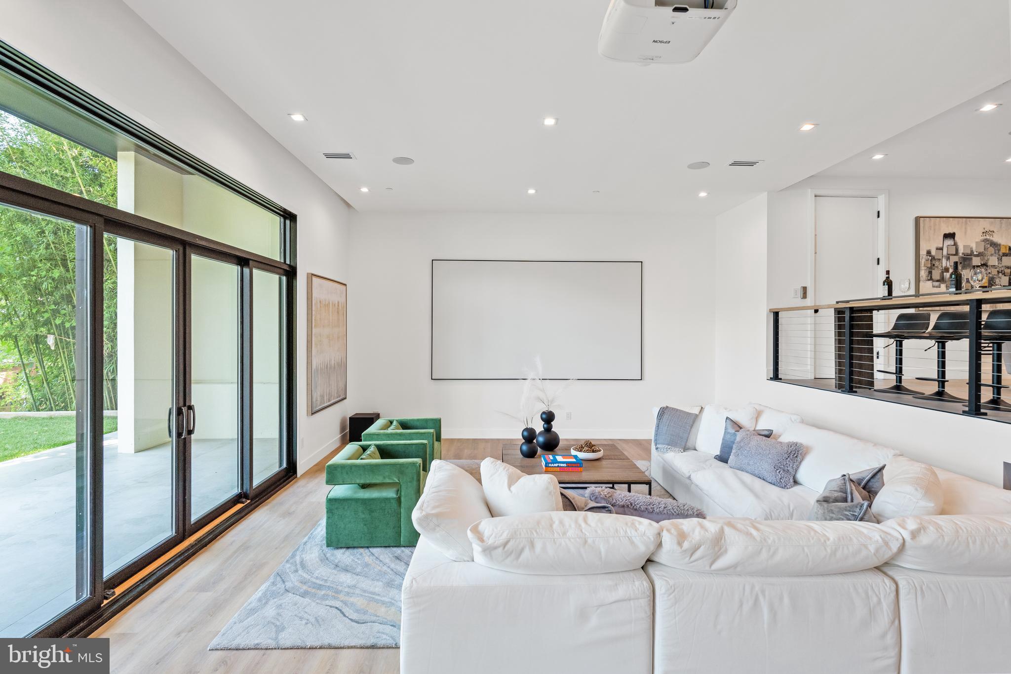 MAPLEWOOD - Residential