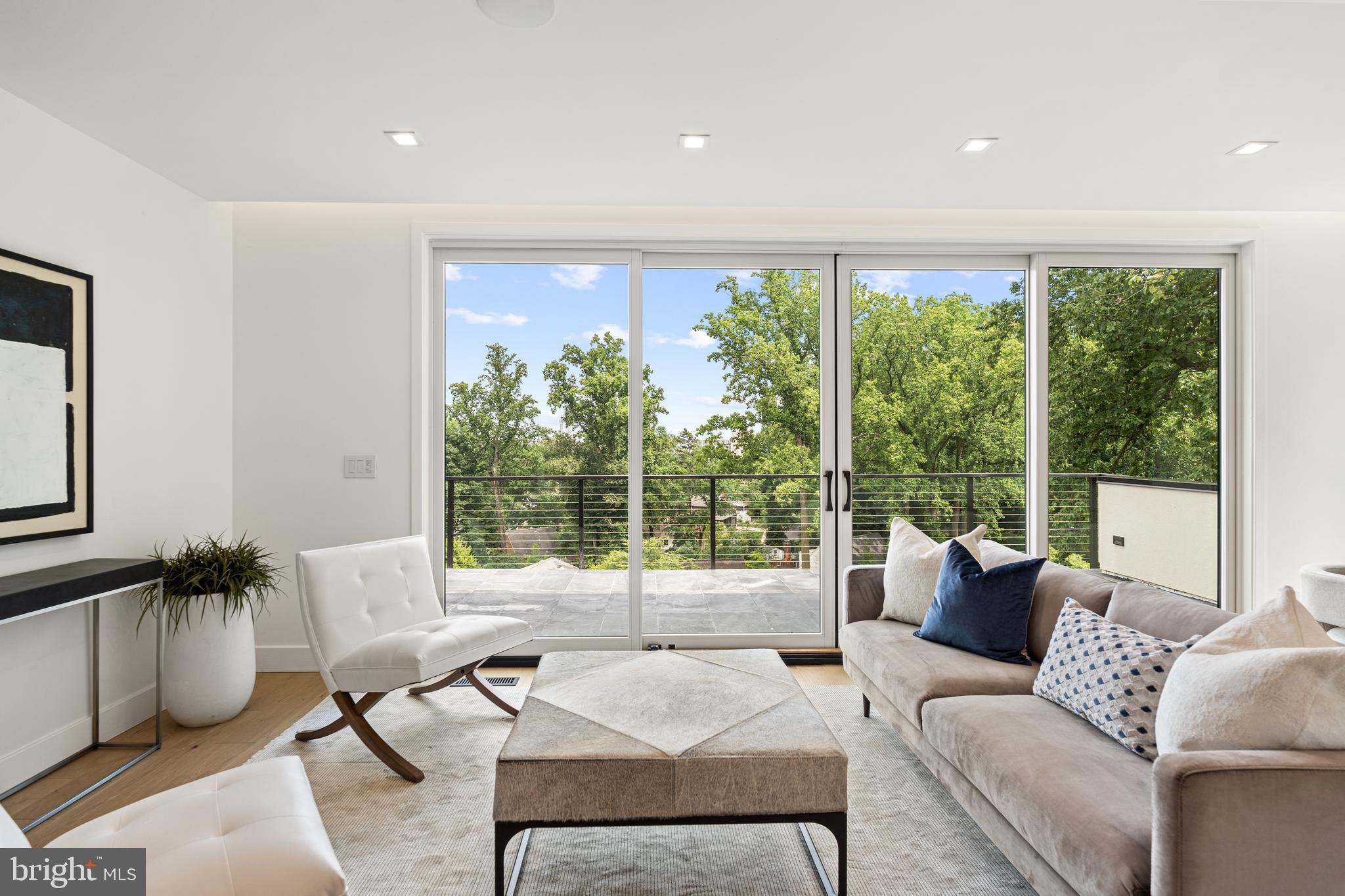 MAPLEWOOD - Residential