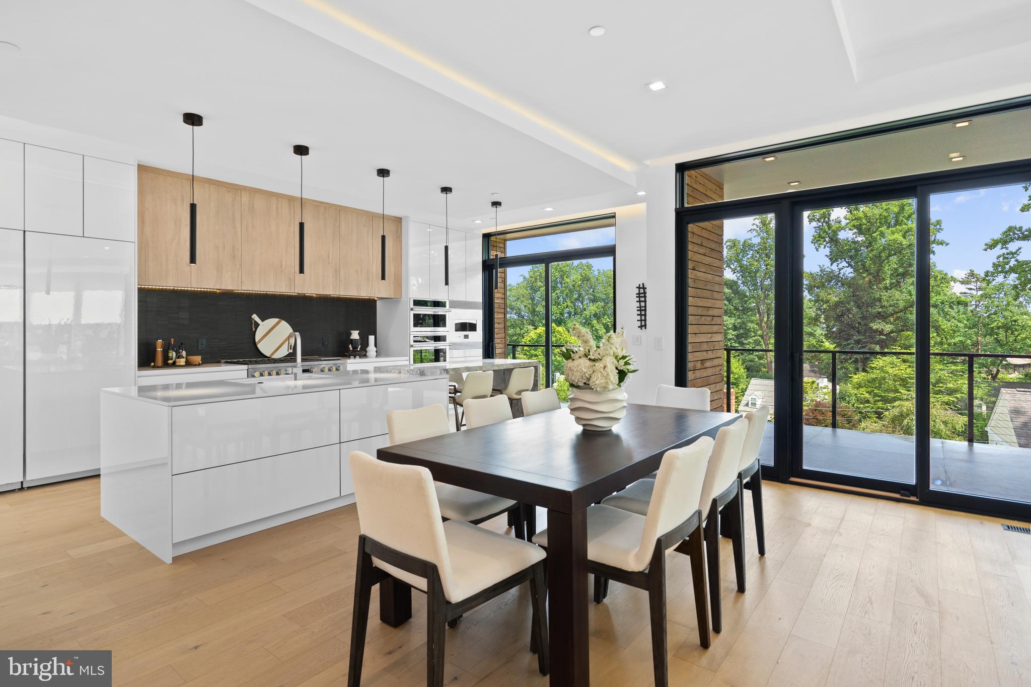 MAPLEWOOD - Residential