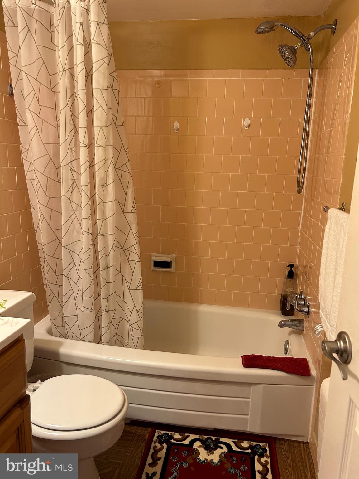 FAIRFAX HERITAGE - Residential Lease