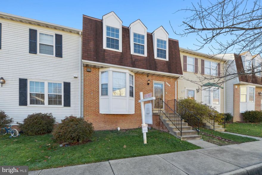 Best Location! Stay in the heart of KINGSTOWNE! Franconia Metro, Inova Hospital less than 2 miles from Kingstowne Center and Springfield mall. Freshly painted. Newly finished 700+sq.ft. basement with new full bath and laundry room in lower level. This spacious home offers updated kitchen with dual oven, 4 burner stove, bath, floors throughout the house (2016). Step down living room has fireplace and access to the newly built deck. 3 full bedrooms and 3.5 bath Neighborhood offers plenty parking and lovely playground for kids. TH unit has 2 parking right in front of the house which makes it convenient for loading and unloading. Huge play area for kids behind the house accessible from the fenced in area in the back.