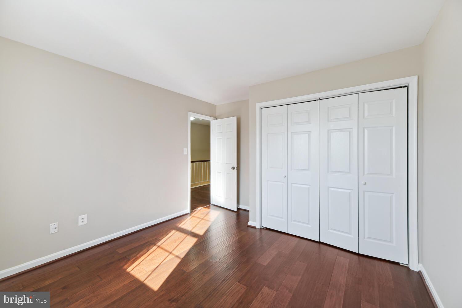 DEVONSHIRE TOWNHOMES - Residential Lease