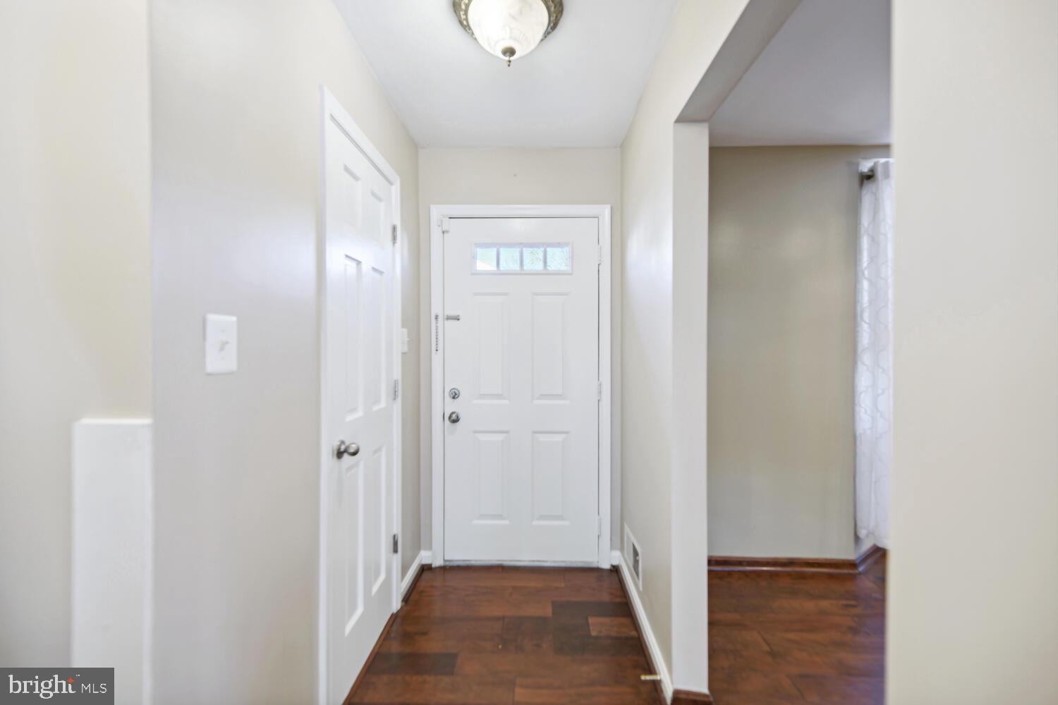 DEVONSHIRE TOWNHOMES - Residential Lease