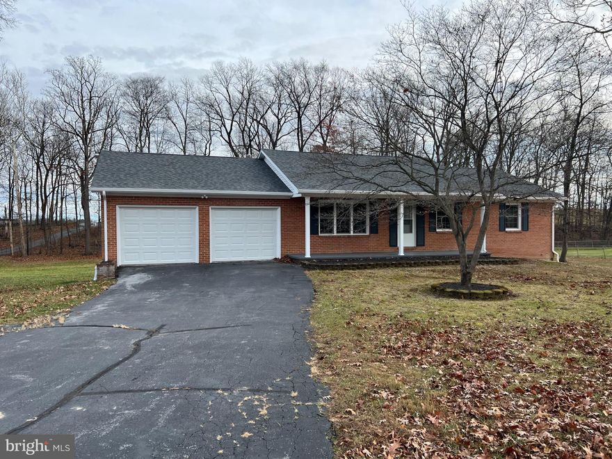For Rent: 3BR Brick Rancher with Garage & Basement

📍 2504 Butlers Chapel Road, Martinsburg, WV 25403

Beautiful all-brick ranch-style home available for rent in Martinsburg. This well-maintained property offers comfortable living space with both indoor and outdoor amenities.

🏡 Property Features:

3 Bedrooms

1.5 Bathrooms

All-brick rancher

2-car garage

Partially finished basement (great for additional living or storage space)

Large backyard

Quiet residential setting

💰 Rent: $2,000 per month
🔌 Utilities: Tenant pays ALL utilities

🐾 Pets:

Pets considered case-by-case

Maximum of 2 pets

No pets over 40 lbs

Breed restrictions apply

📋 Tenant Requirements:

Credit score 620 or higher

Must pass background and criminal check

Verifiable income and rental history preferred

This home offers a great combination of space, functionality, and location. Ideal for tenants seeking a solid, single-level home with room to spread out.
