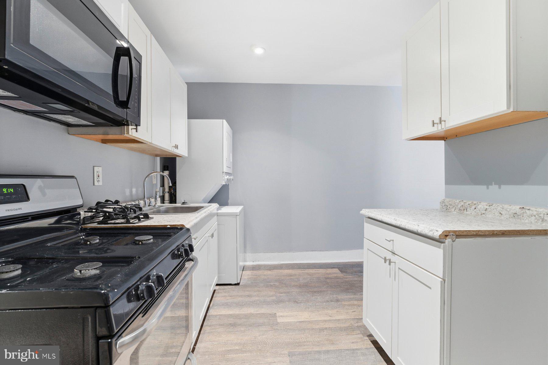 EAST BALTIMORE MIDWAY - Residential