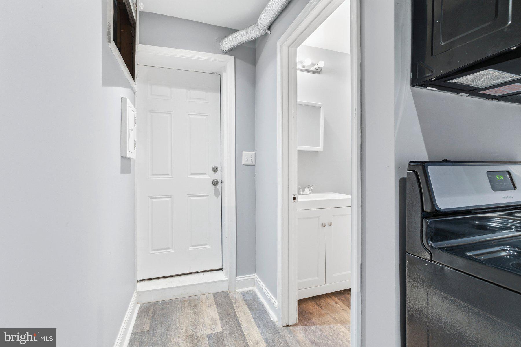 EAST BALTIMORE MIDWAY - Residential