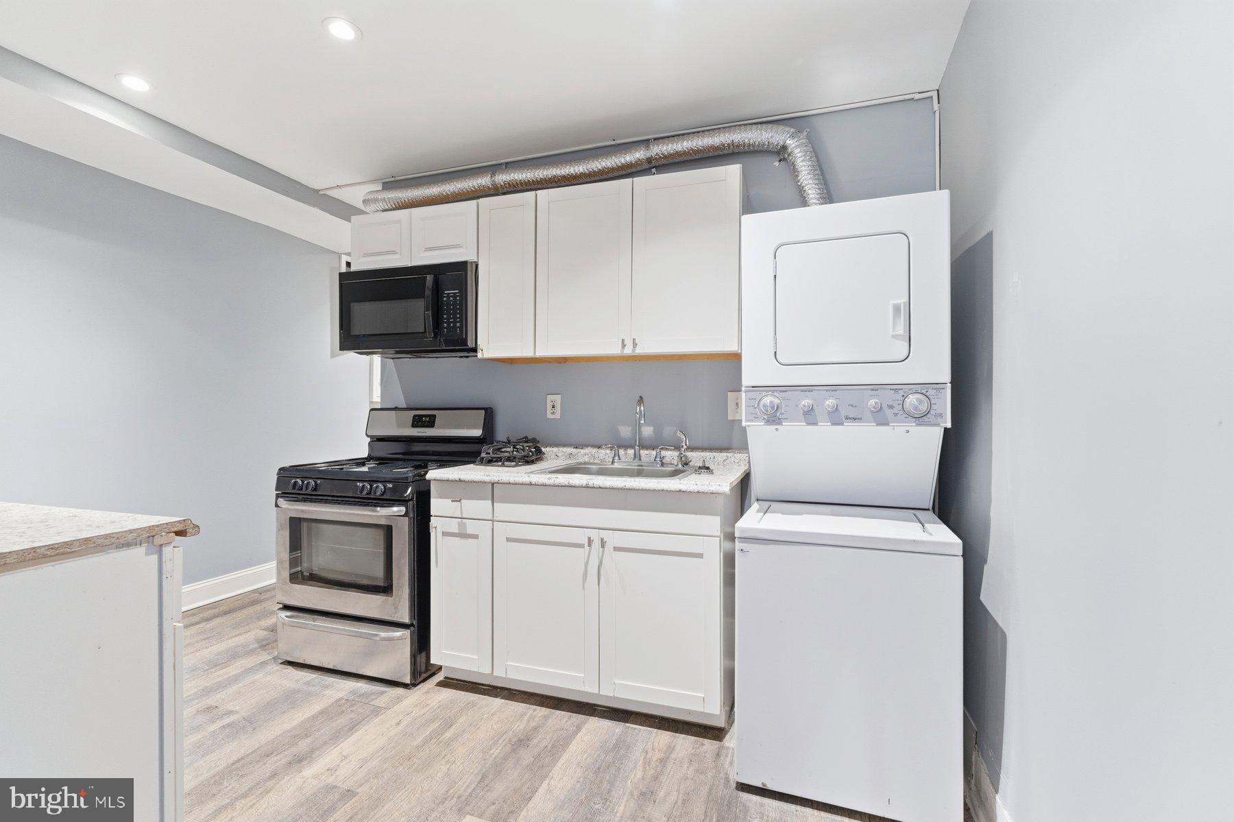 EAST BALTIMORE MIDWAY - Residential