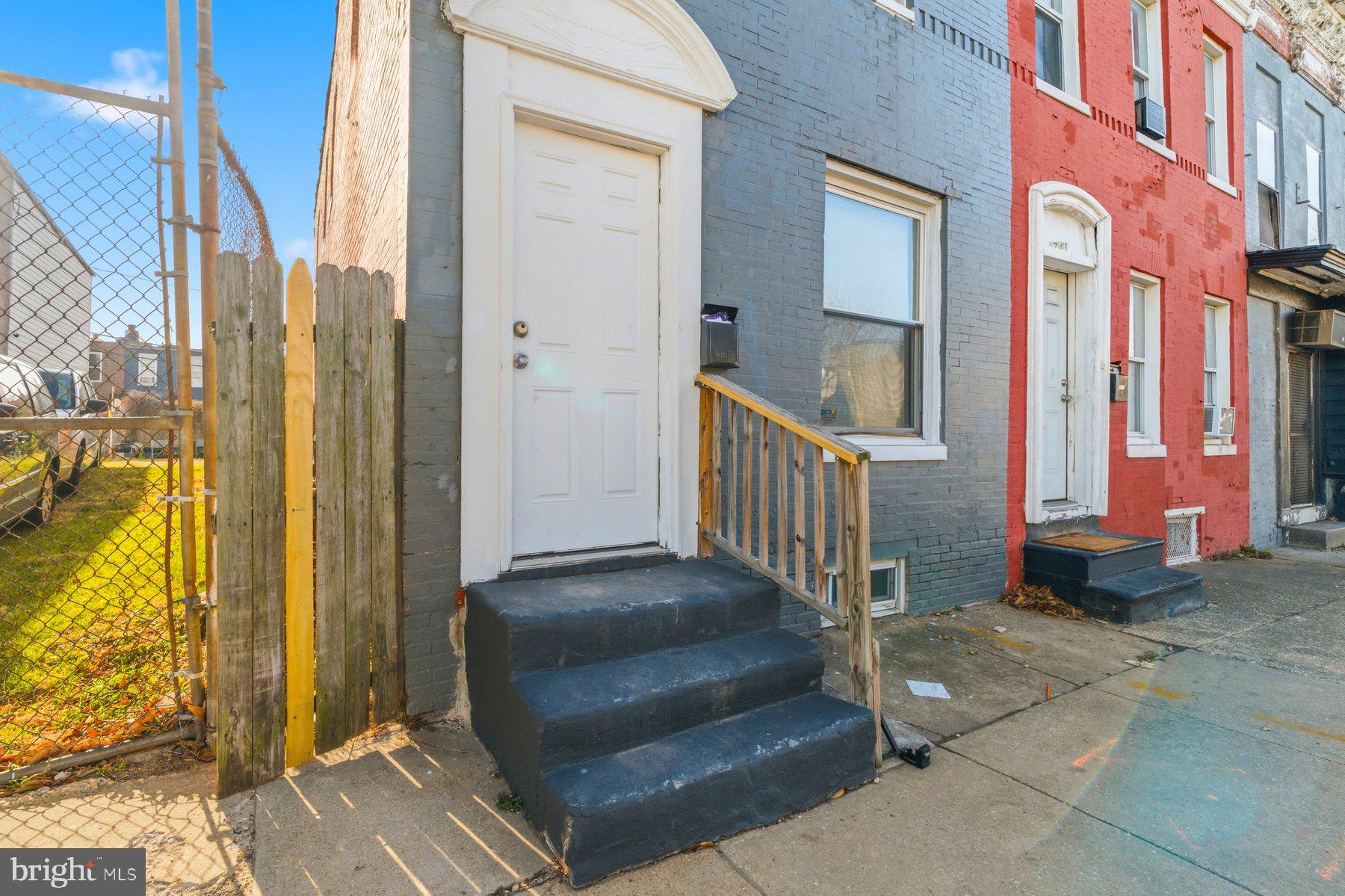 EAST BALTIMORE MIDWAY - Residential