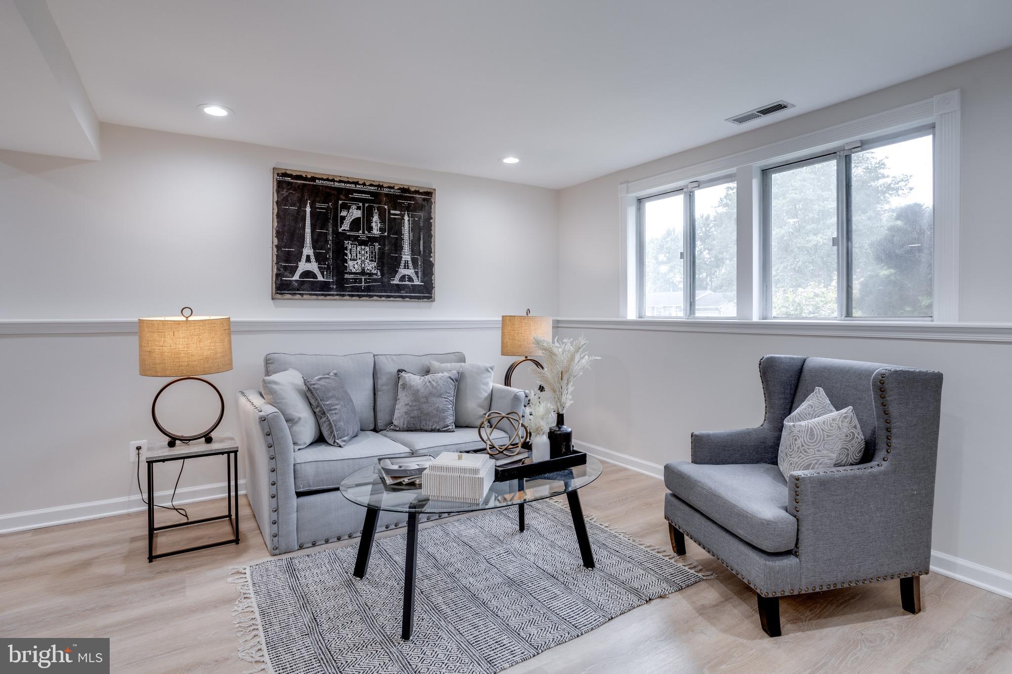 CARDINAL ESTATES - Residential