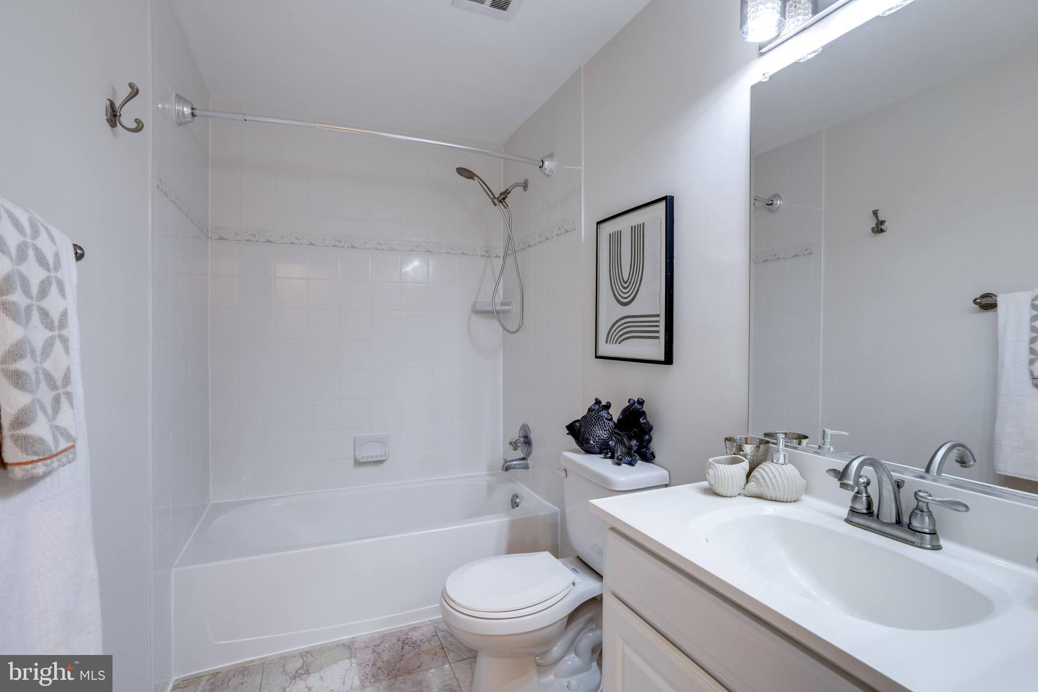 CARDINAL ESTATES - Residential