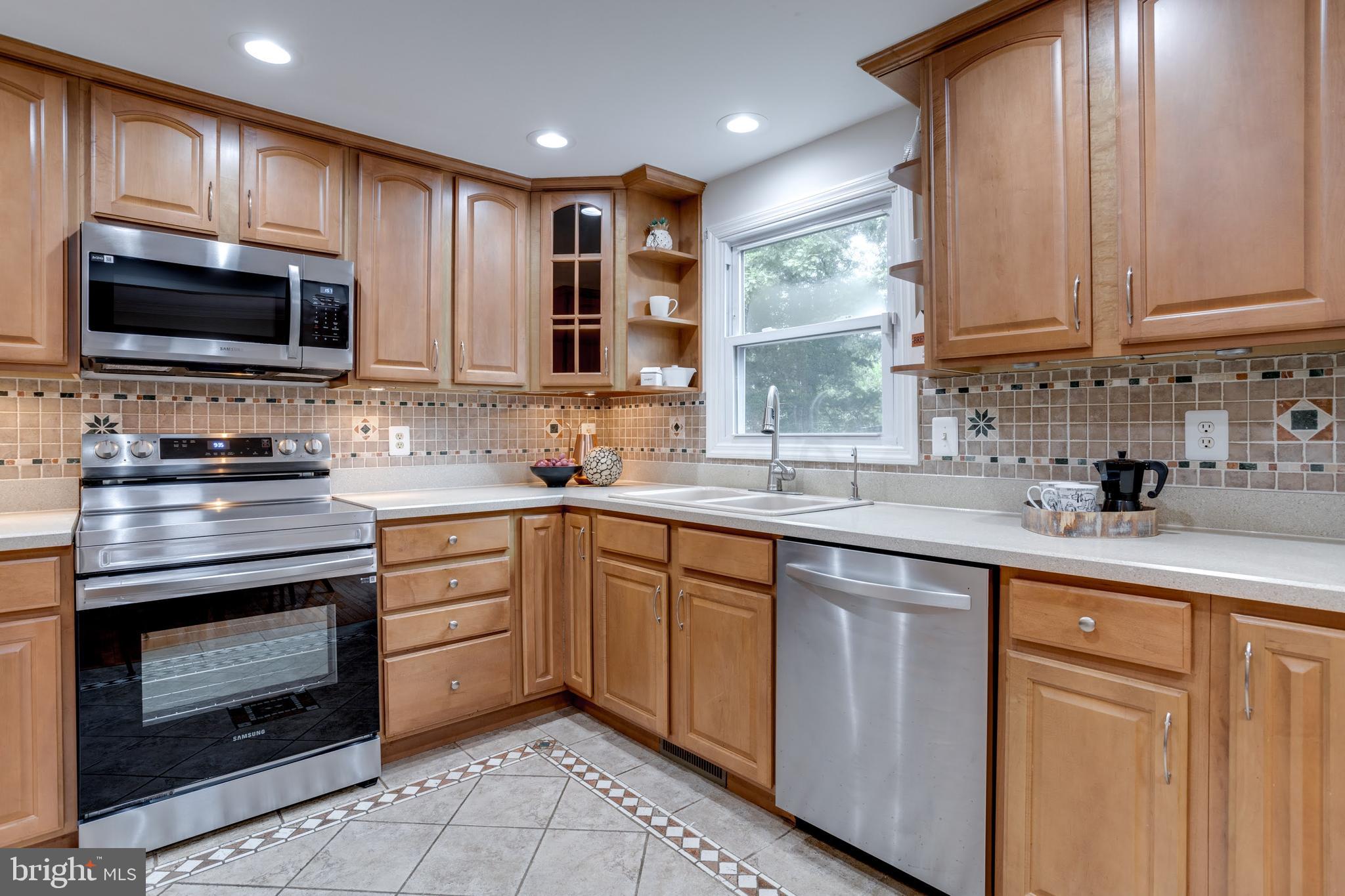 CARDINAL ESTATES - Residential