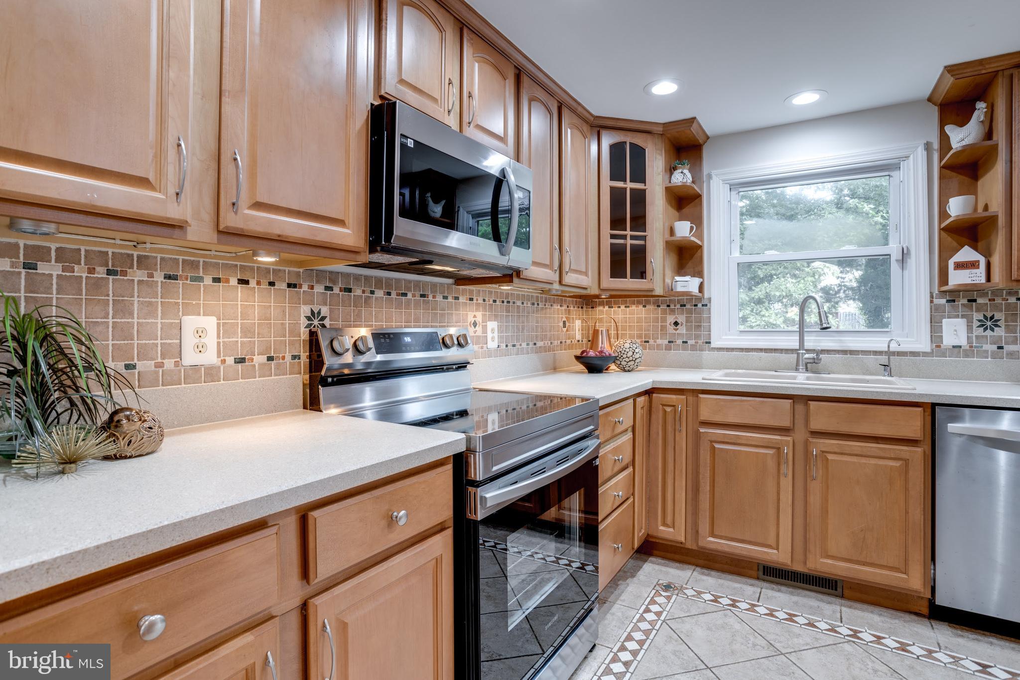 CARDINAL ESTATES - Residential