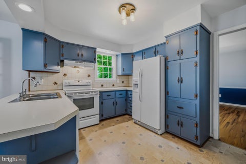 Tiny photo for 301 Country Club Drive, NEWARK, DE 19711 (MLS # DENC2103966)