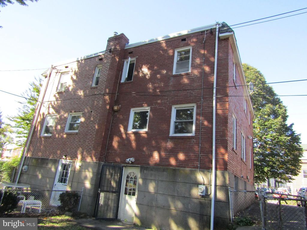 Photo of 421 Poplar Street, SHARON HILL, PA 19079 (MLS # PADE2102720)