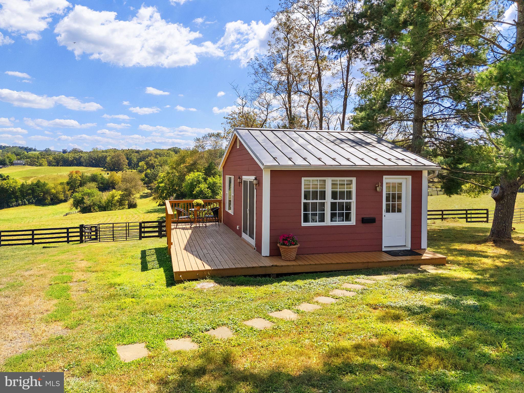 BELLEVUE FARMS - Residential