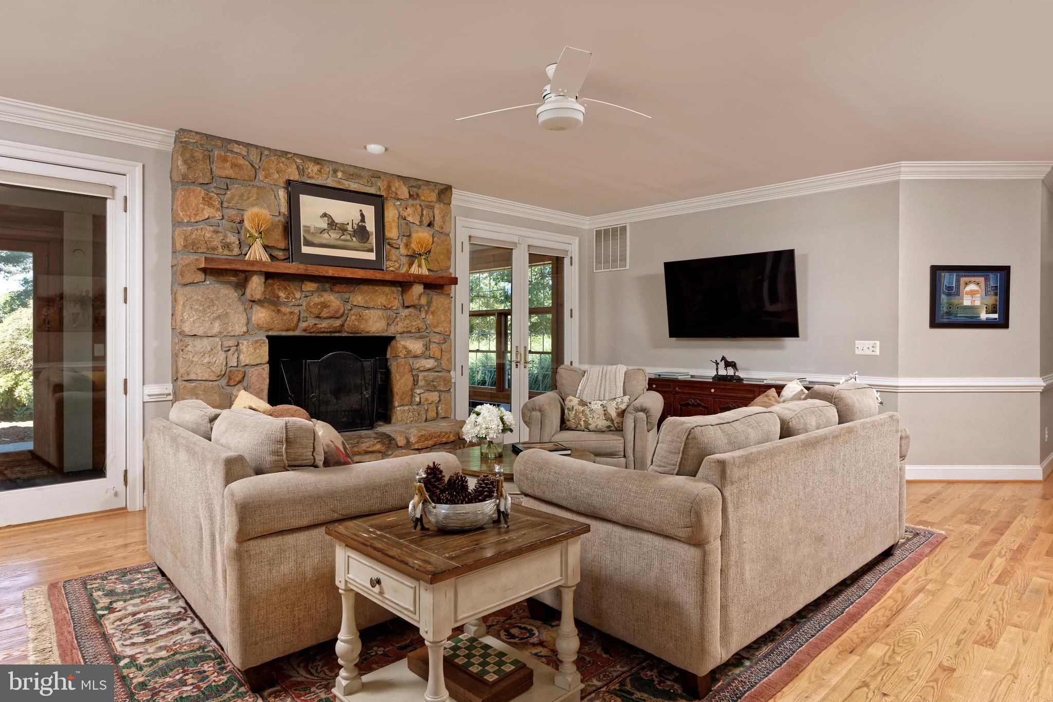 BELLEVUE FARMS - Residential