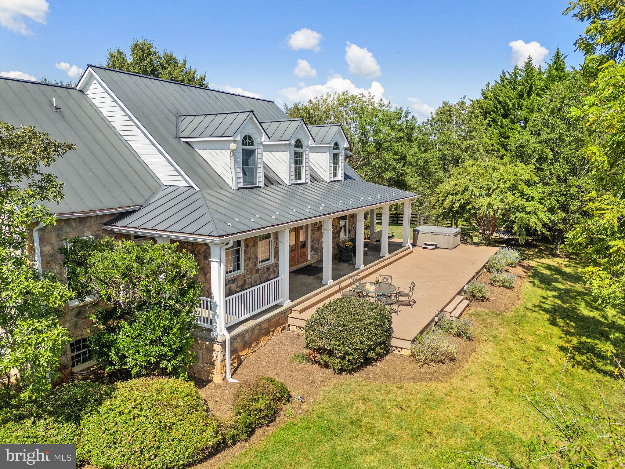 BELLEVUE FARMS - Residential