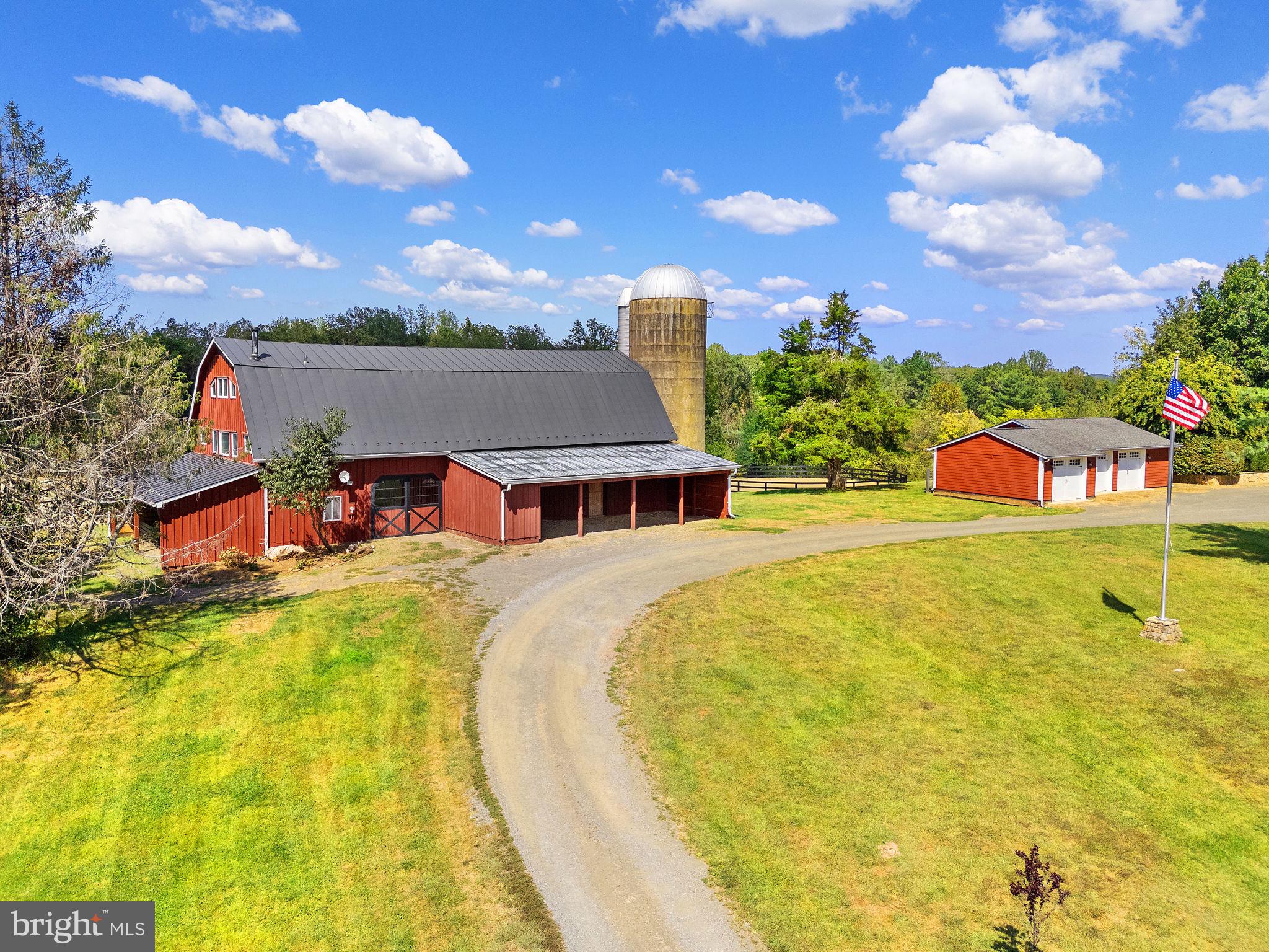 BELLEVUE FARMS - Residential