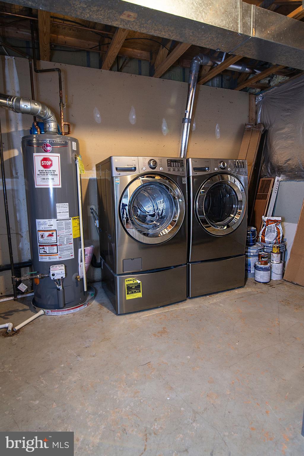 LOGAN WOODS - Residential