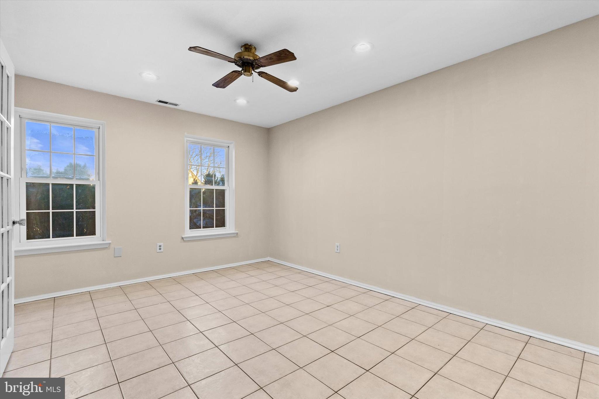 1157 WINTERTIDE DRIVE