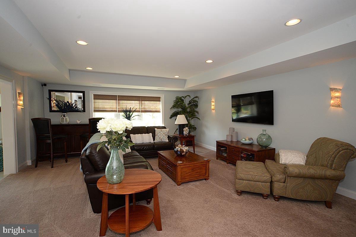 ROSEWOOD FARMS - Residential